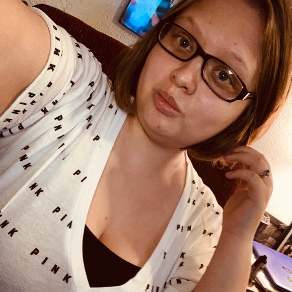 Meet your Posher, Veronica - Picture 1 of 1